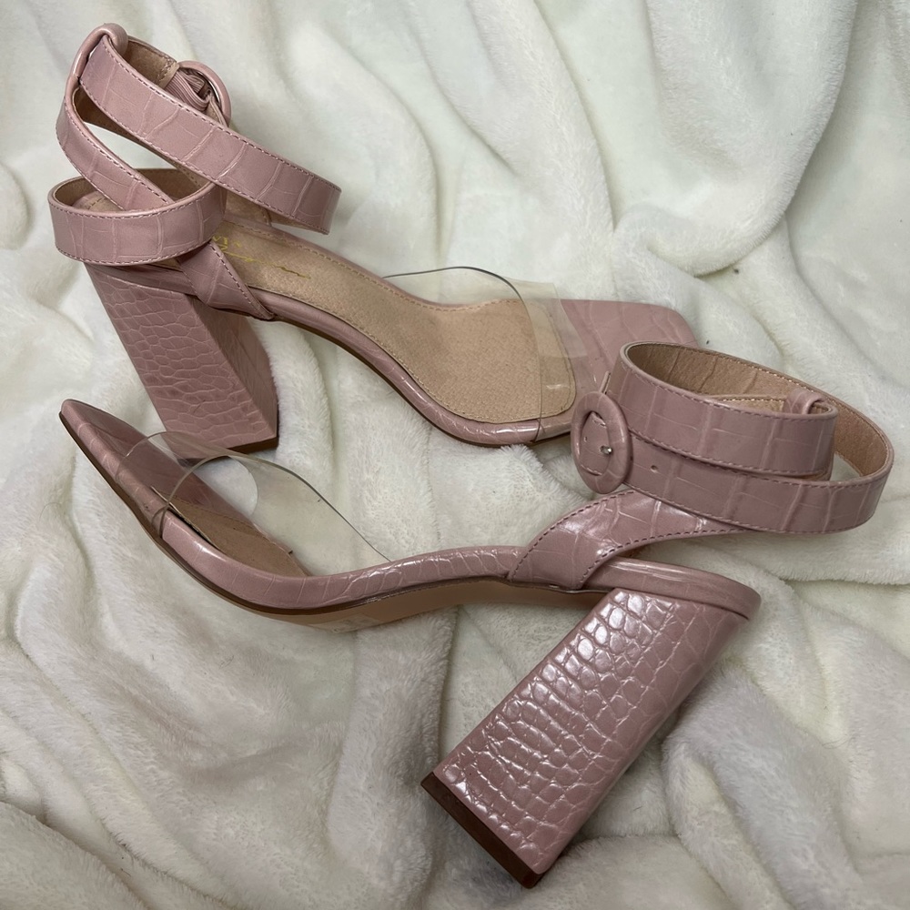 Olivia heels / size 8.5 / pink snake print